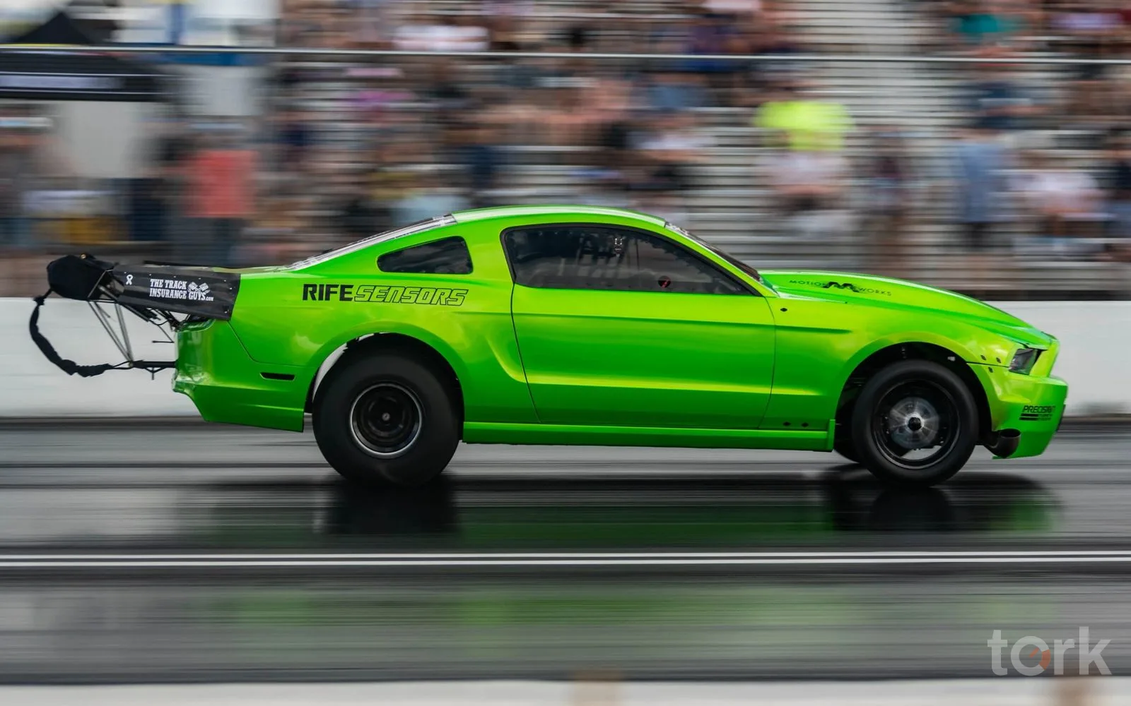 3.000 beygirlik Mustang’de 228 mph’de lastik koptu — fotoğraf 1