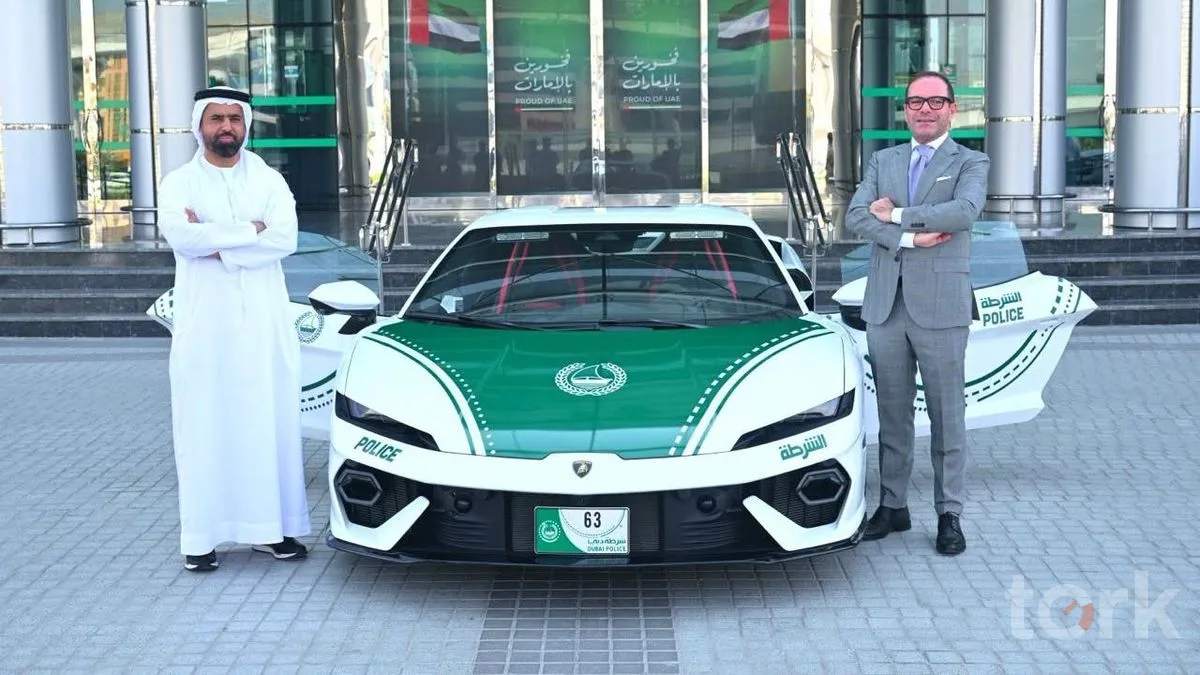 Dubai Polisi’nin yeni turistik devriyesi: 920 beygirlik Temerario — fotoğraf 1